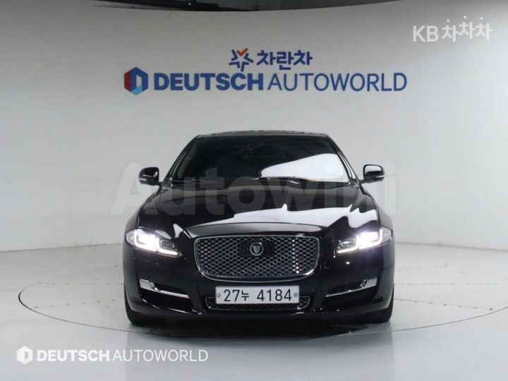 Jaguar XJ 2017 — 3