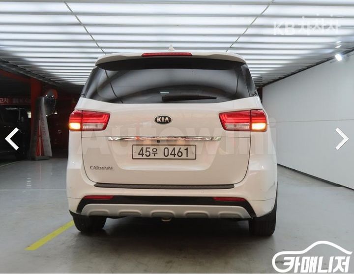 Kia Carnival 2016 KNAMB81ABGS126215 — 3
