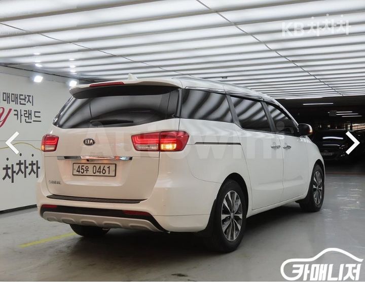 Kia Carnival 2016 KNAMB81ABGS126215 — 4