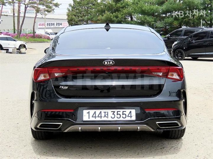 Kia K5 2021 — 4