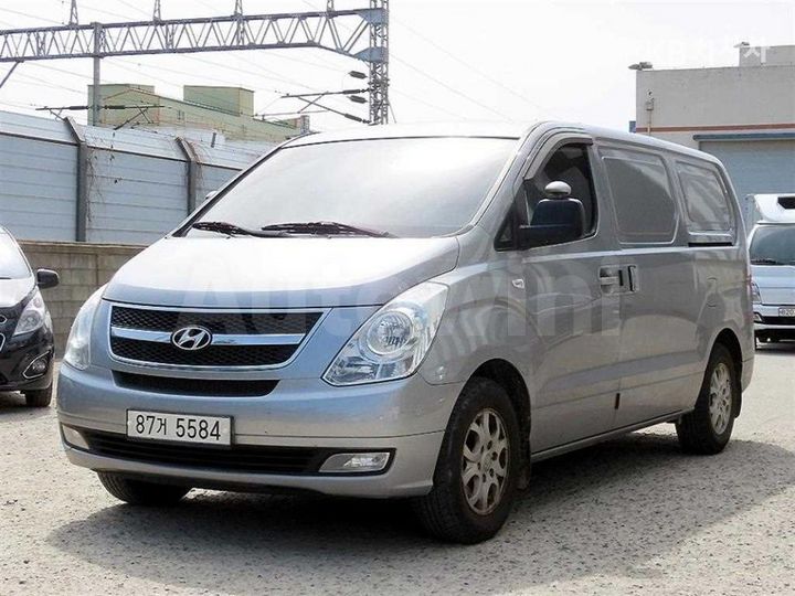 Hyundai Starex 2014 — 2