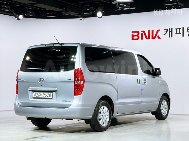 Hyundai Starex 2019 — 2