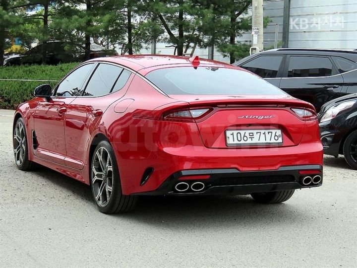 Kia Stinger 2020 — 3