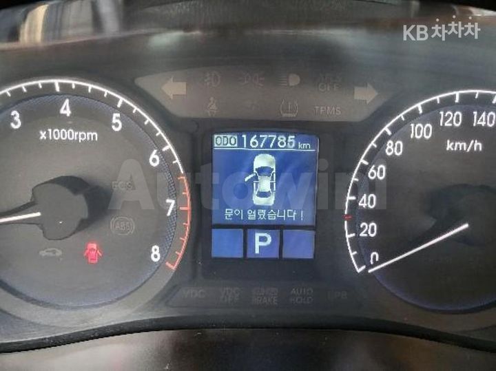 Hyundai Genesis 2008 — 5