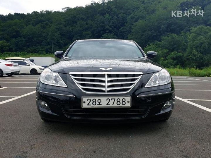 Hyundai Genesis 2009 — 3