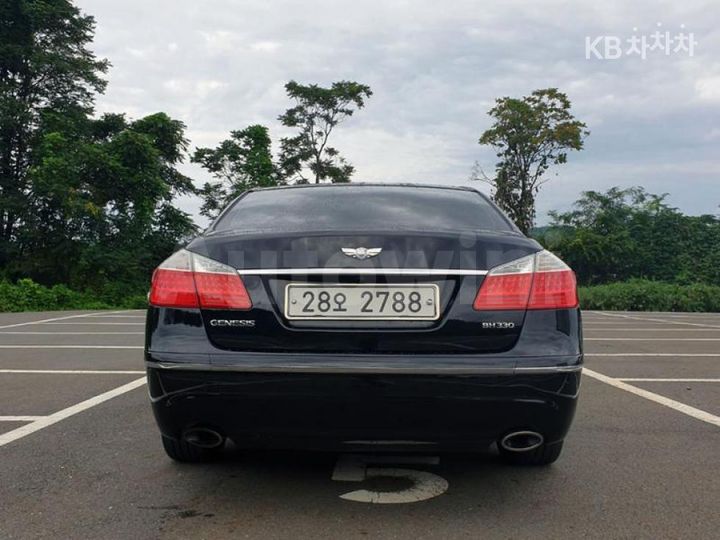 Hyundai Genesis 2009 — 4