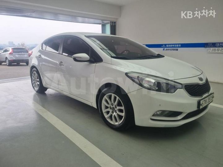 Kia K3 2015 — 3
