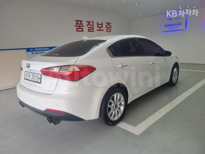 Kia K3 2015 — 5