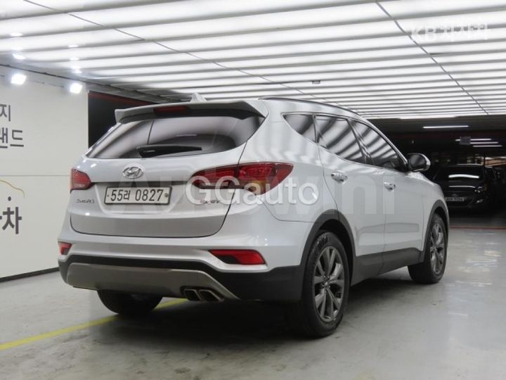 Hyundai SantaFe 2016 — 4