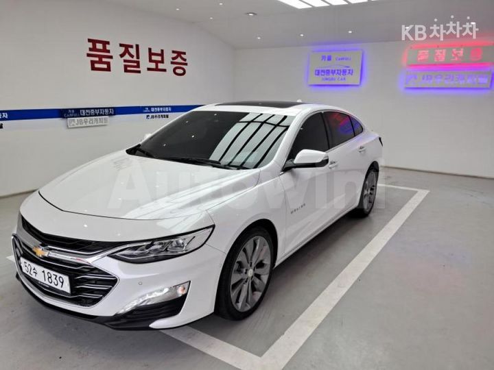 Chevrolet Malibu 2019 — 2