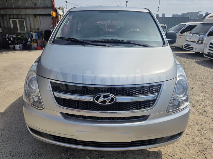 Hyundai Starex 2014 — 2