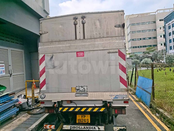 Isuzu Elf 2016 — 4
