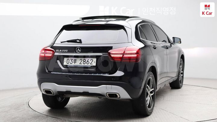 Mercedes Benz GLA Class 2019 — 2