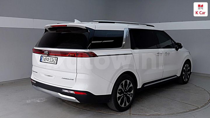 Kia Carnival 2021 — 2