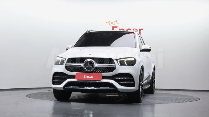 Mercedes Benz GLE Class 2023 — 3