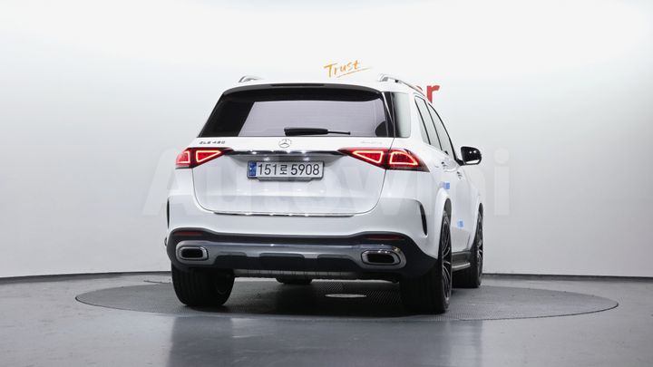 Mercedes Benz GLE Class 2023 — 4