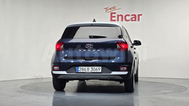 Hyundai Venue 2021 — 4