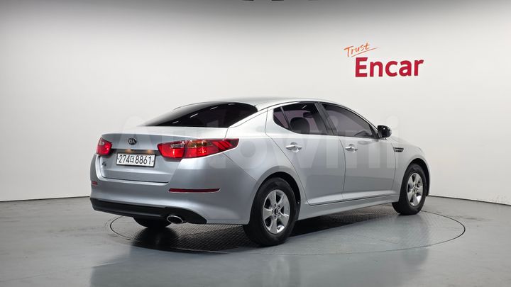 Kia K5 2015 — 2
