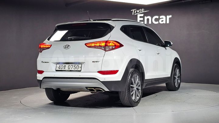 Hyundai Tucson 2017 — 2