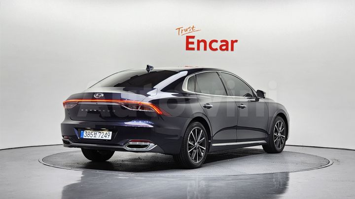 Hyundai Grandeur 2022 — 2