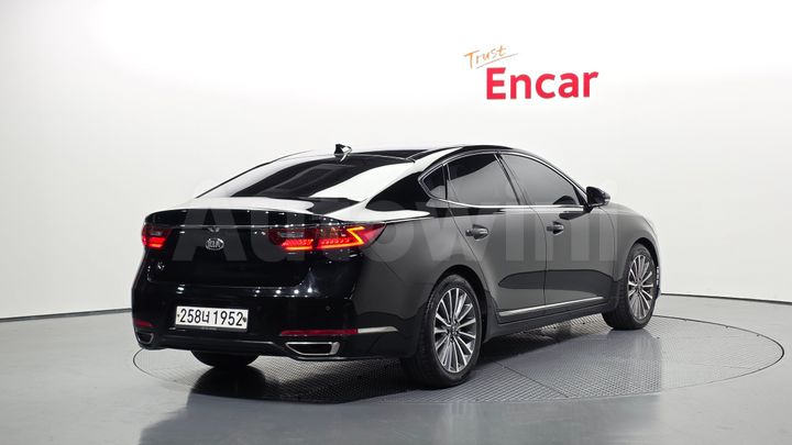 Kia K7 2019 — 2