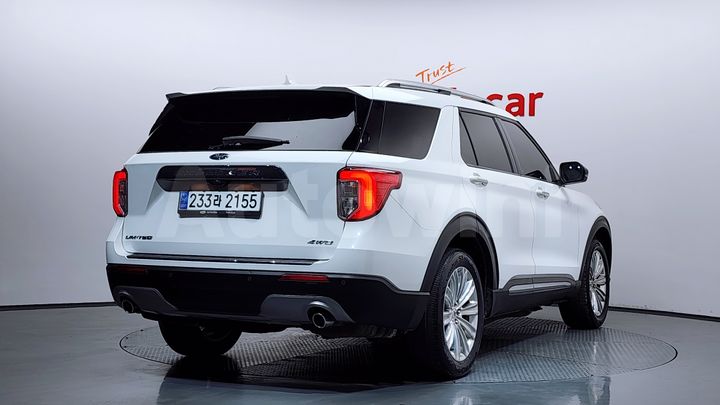 Ford Explorer 2021 — 2