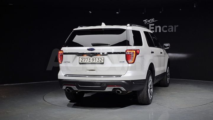 Ford Explorer 2018 — 4