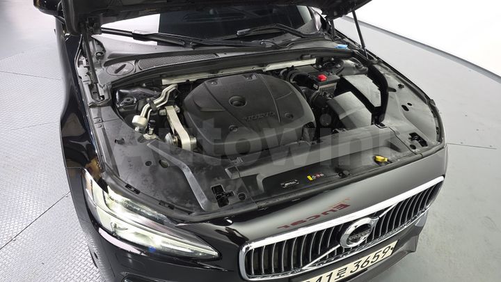 Volvo S90 2019 — 5