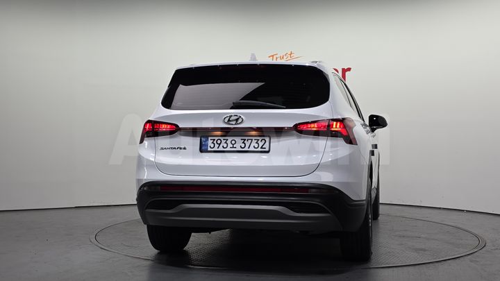 Hyundai SantaFe 2023 — 4