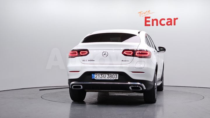 Mercedes Benz GLC Class 2022 — 4