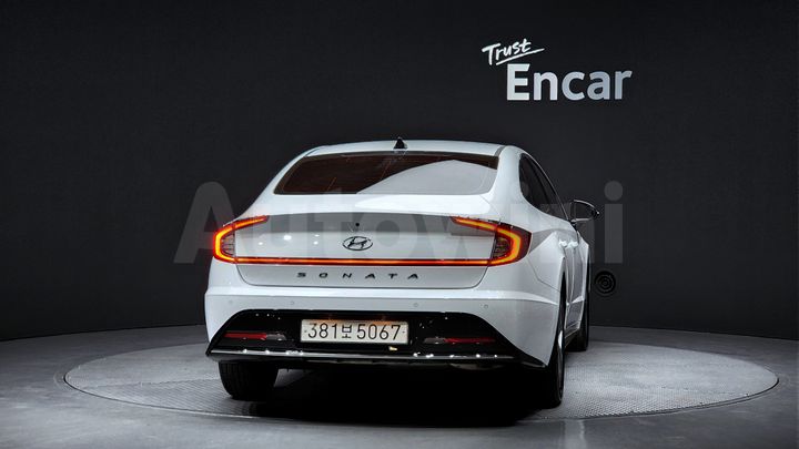 Hyundai Sonata 2023 — 4