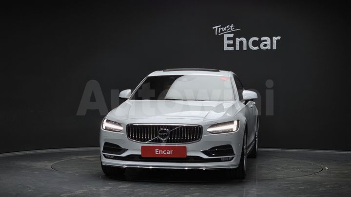 Volvo S90 2019 — 3