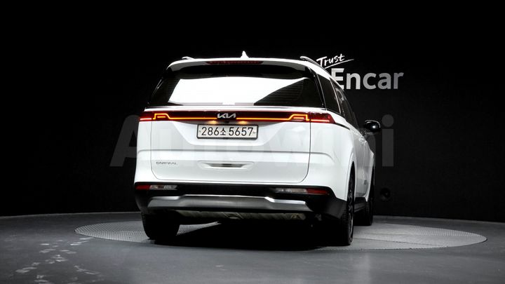 Kia Carnival 2023 — 4