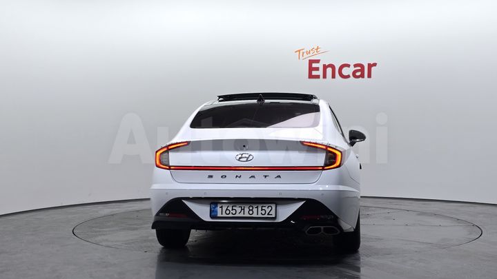 Hyundai Sonata 2023 — 4