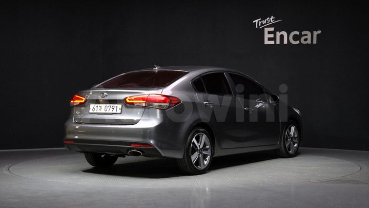 Kia K3 2016 — 2