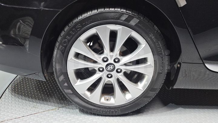 Hyundai Grandeur 2011 — 5