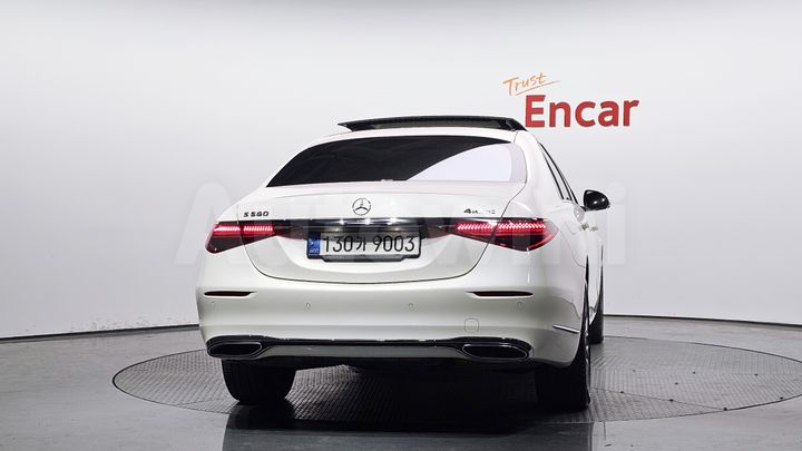 Mercedes Benz S Class 2022 — 3