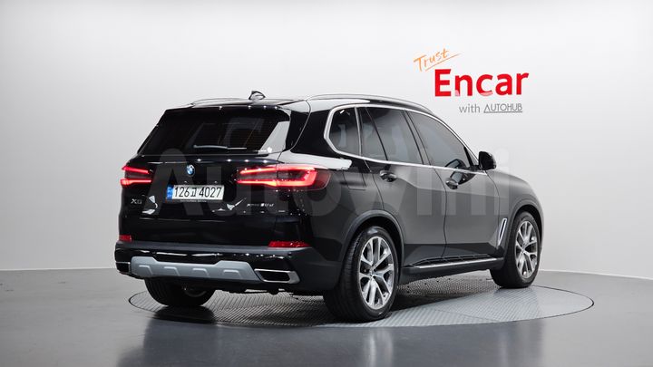 BMW X5 2021 — 2