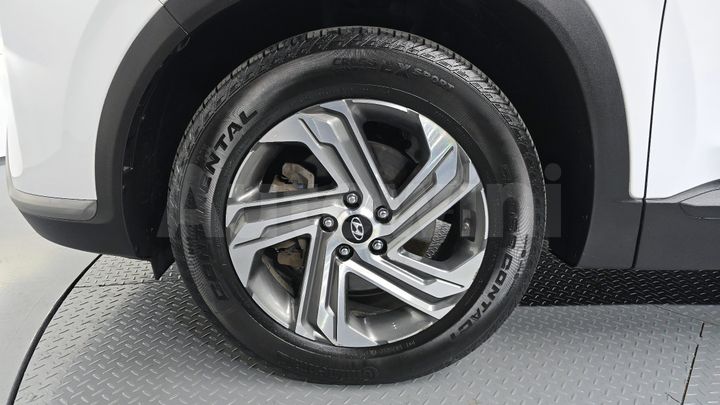 Hyundai SantaFe 2023 — 5