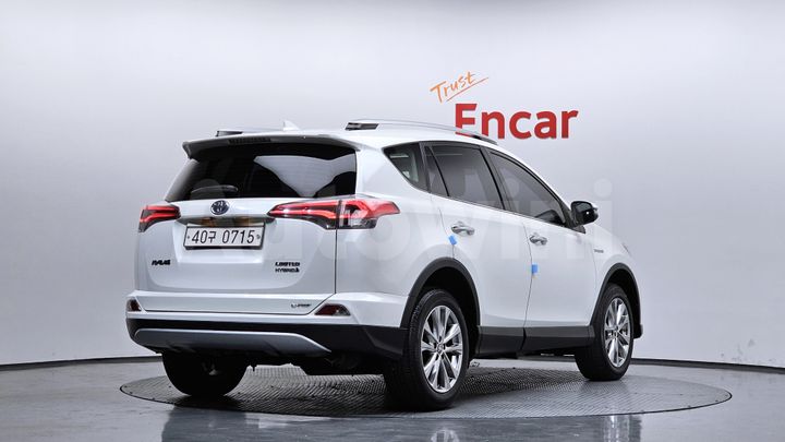 Toyota RAV4 2016 — 2