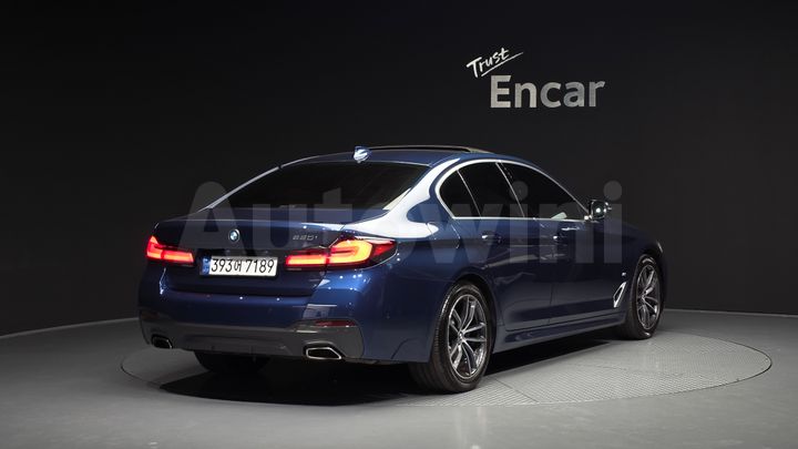 BMW 5 Series 2021 — 2