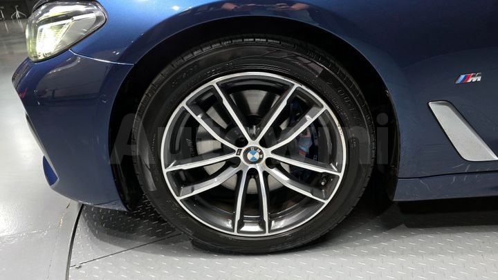 BMW 5 Series 2021 — 5