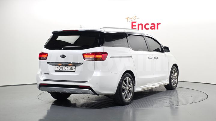 Kia Carnival 2017 — 2