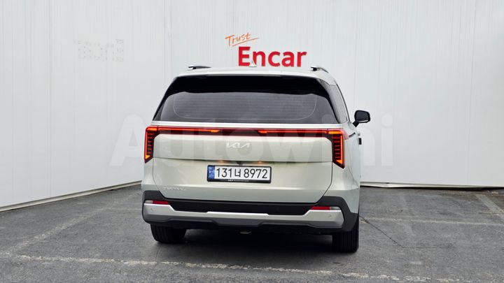 Kia Carnival 2025 — 4