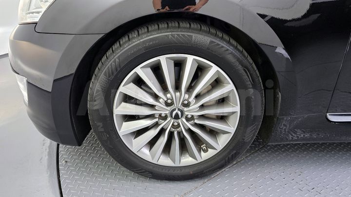 Hyundai Equus 2015 — 5