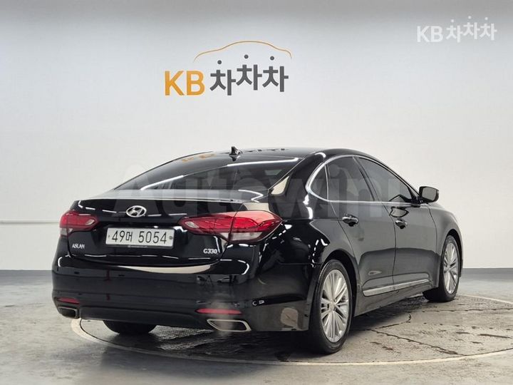Hyundai Aslan 2015 — 3