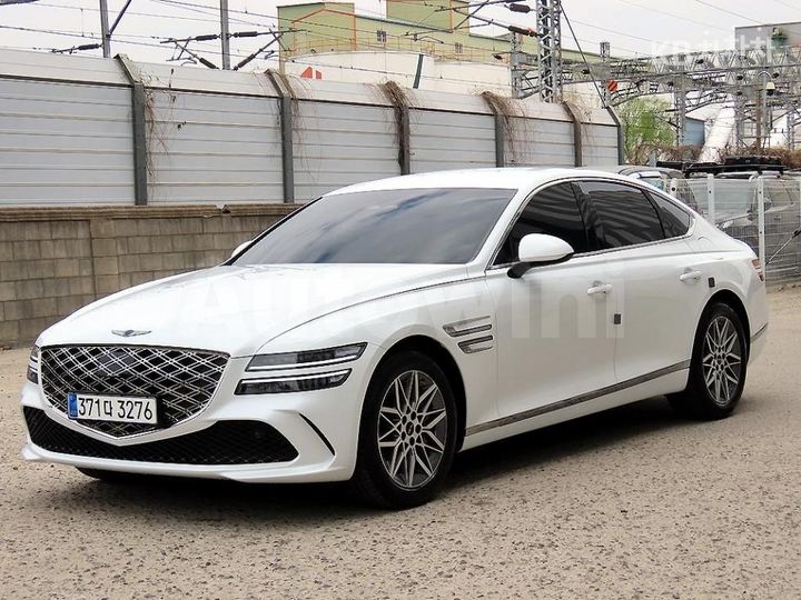 Genesis G80 2025 — 2