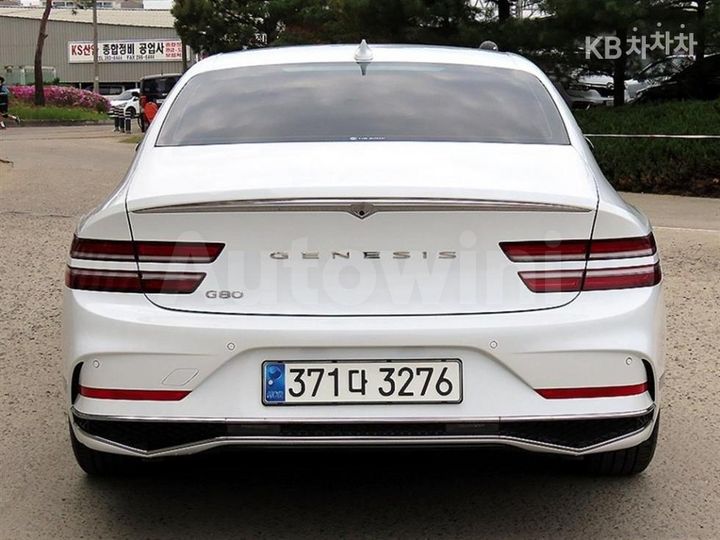 Genesis G80 2025 — 4