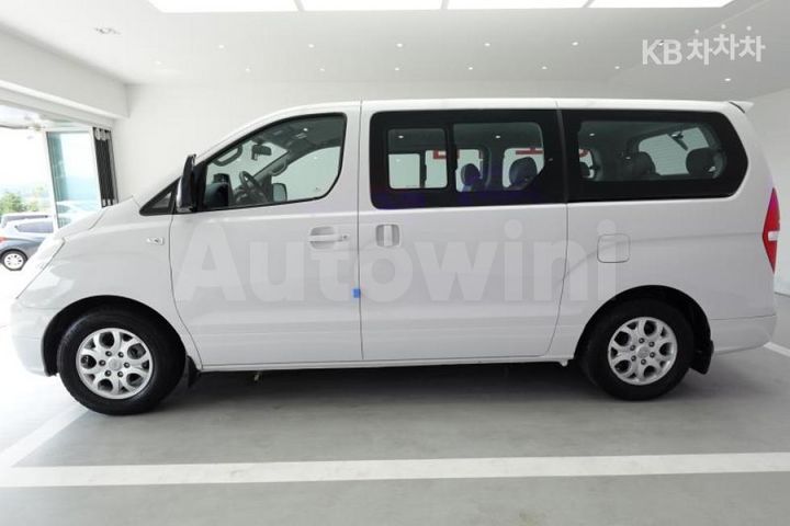Hyundai Starex 2015 — 5
