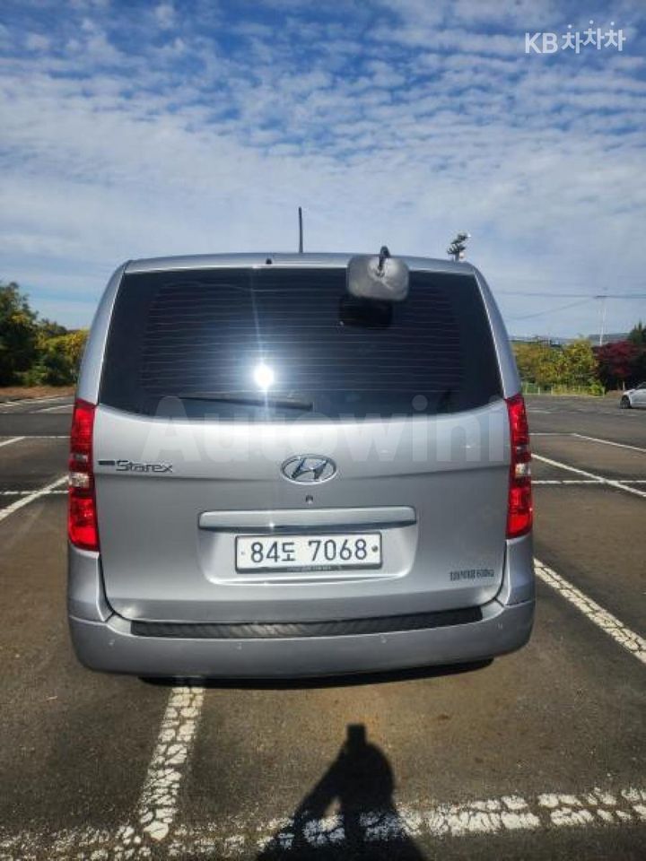 Hyundai Starex 2017 — 3
